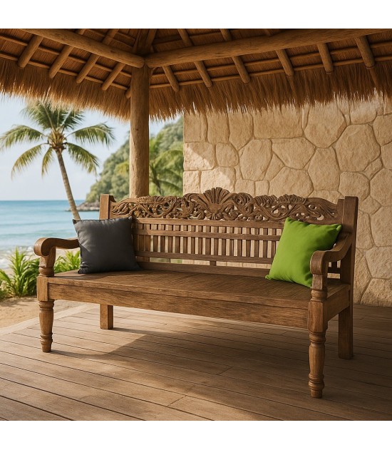 panca August ambientata sotto un portico