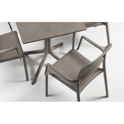 composizione tavolo Clip e con sedie bora colore Tortora