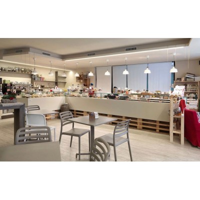 ambientazione con sedia Costa Bistrot